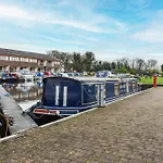 بيت للعطل Marina View